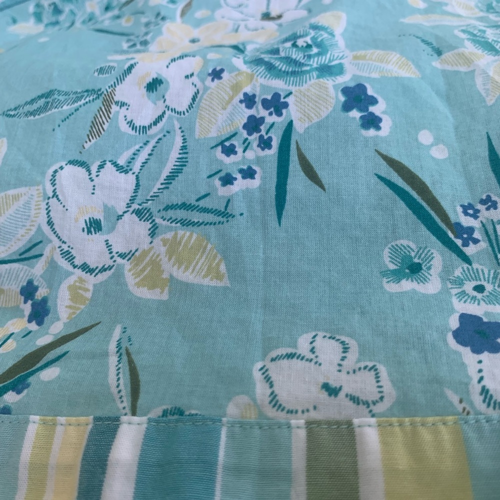 Gently Worn Ann Taylor LOFT Top